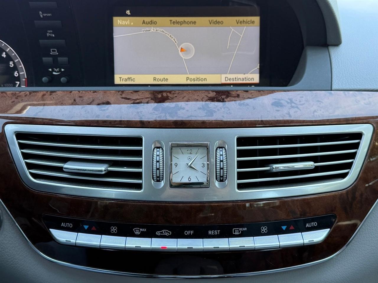 Mercedes-Benz S-Class  2010