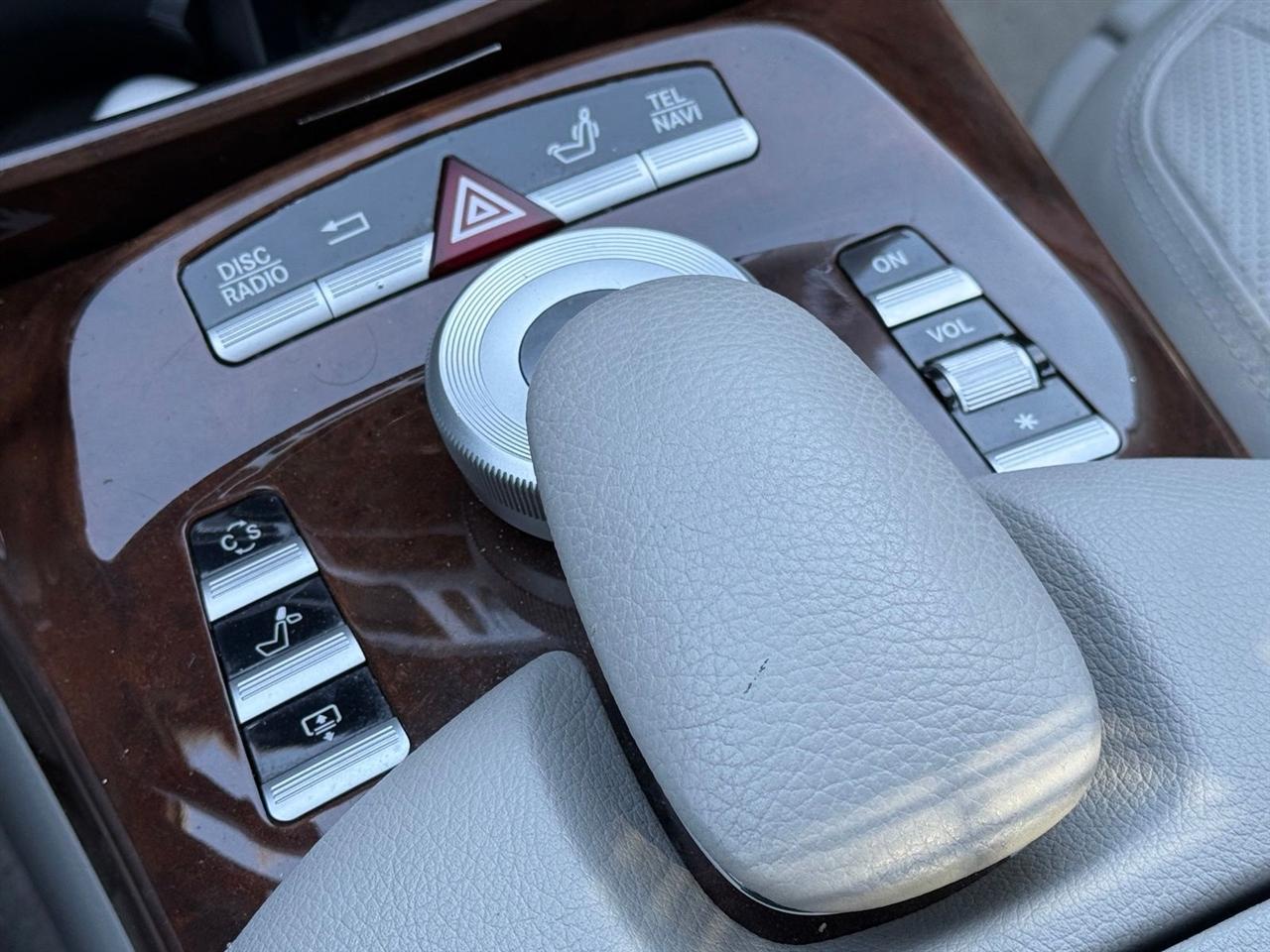 Mercedes-Benz S-Class  2010