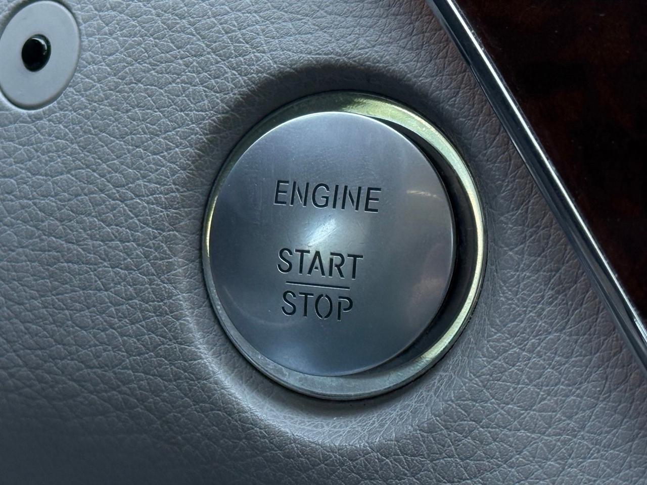 Mercedes-Benz S-Class  2010