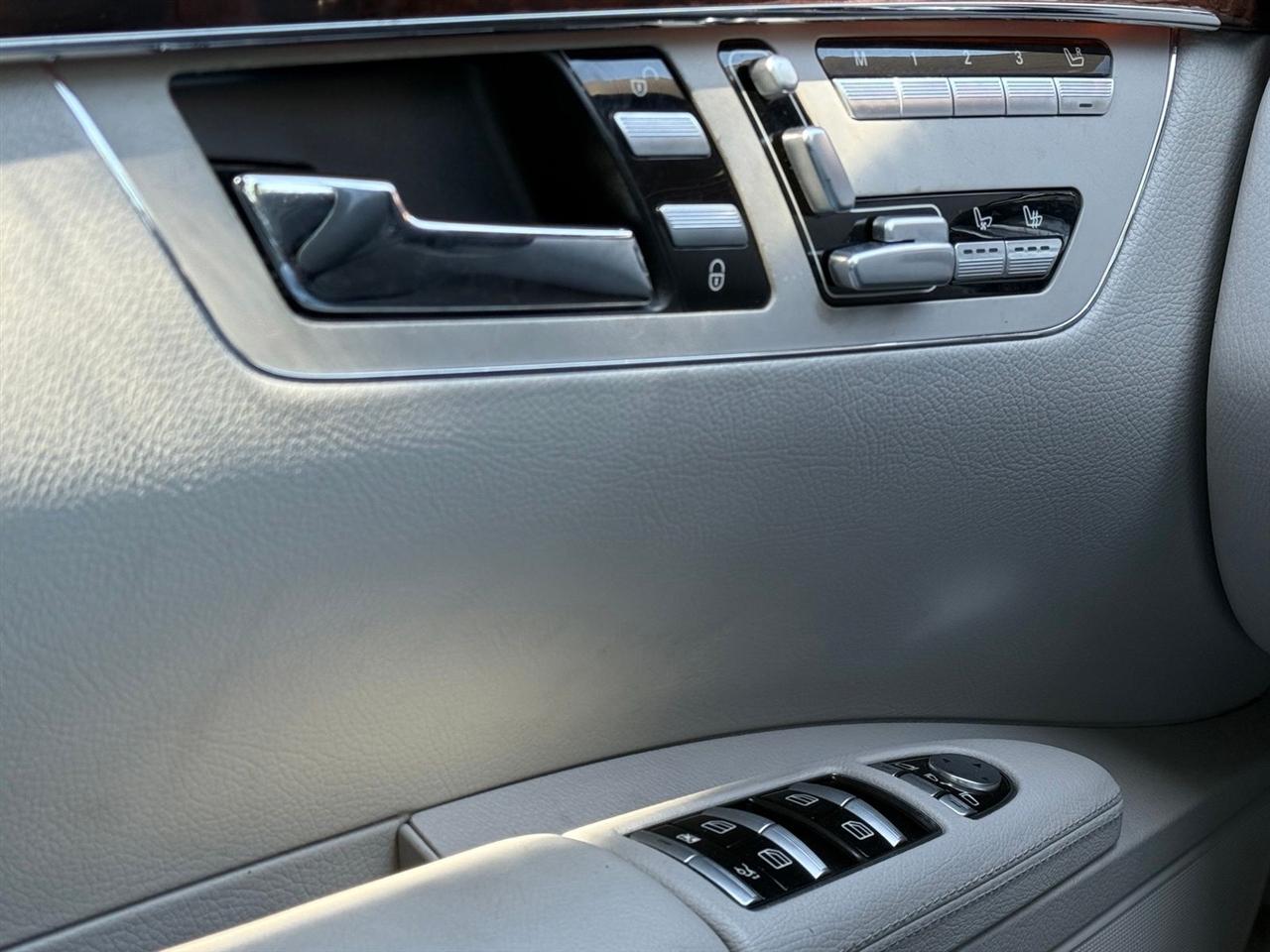 Mercedes-Benz S-Class  2010
