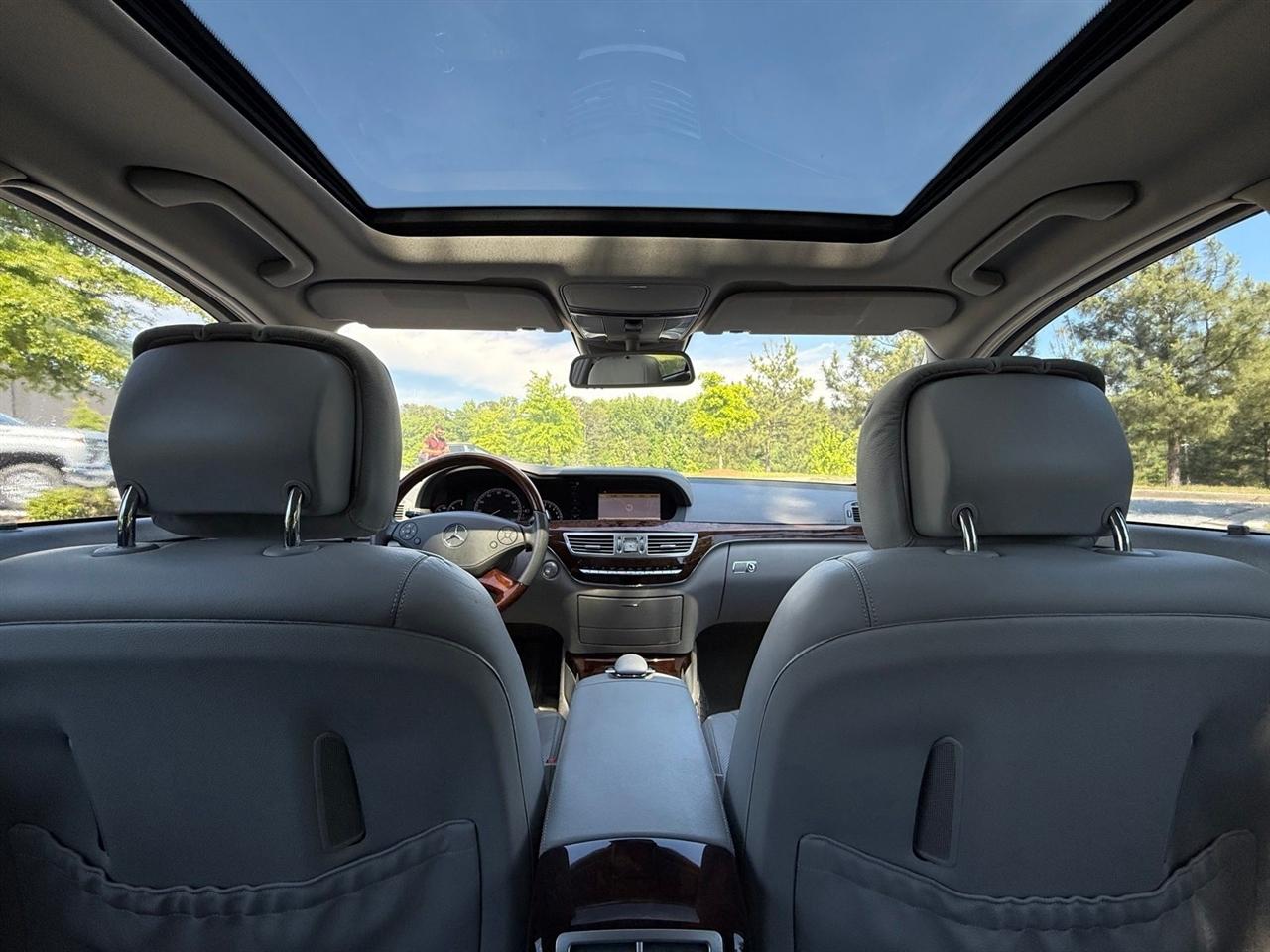 Mercedes-Benz S-Class  2010