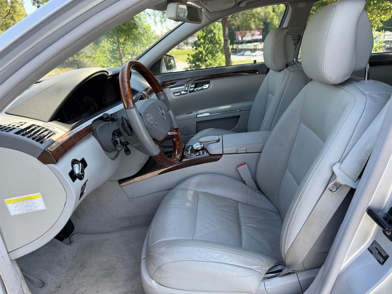 Mercedes-Benz S-Class  2010