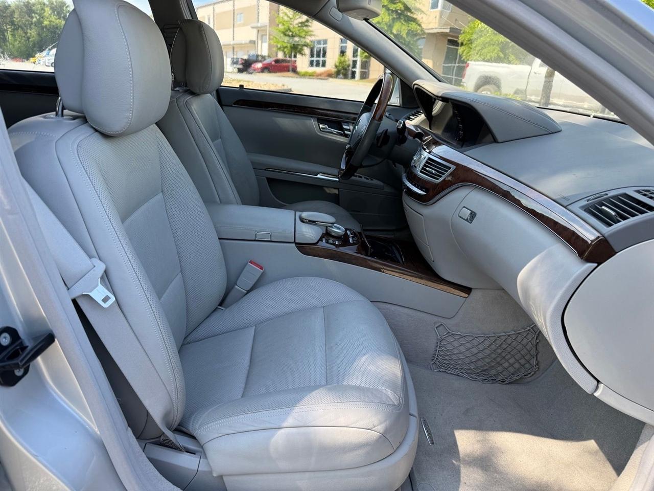 Mercedes-Benz S-Class  2010