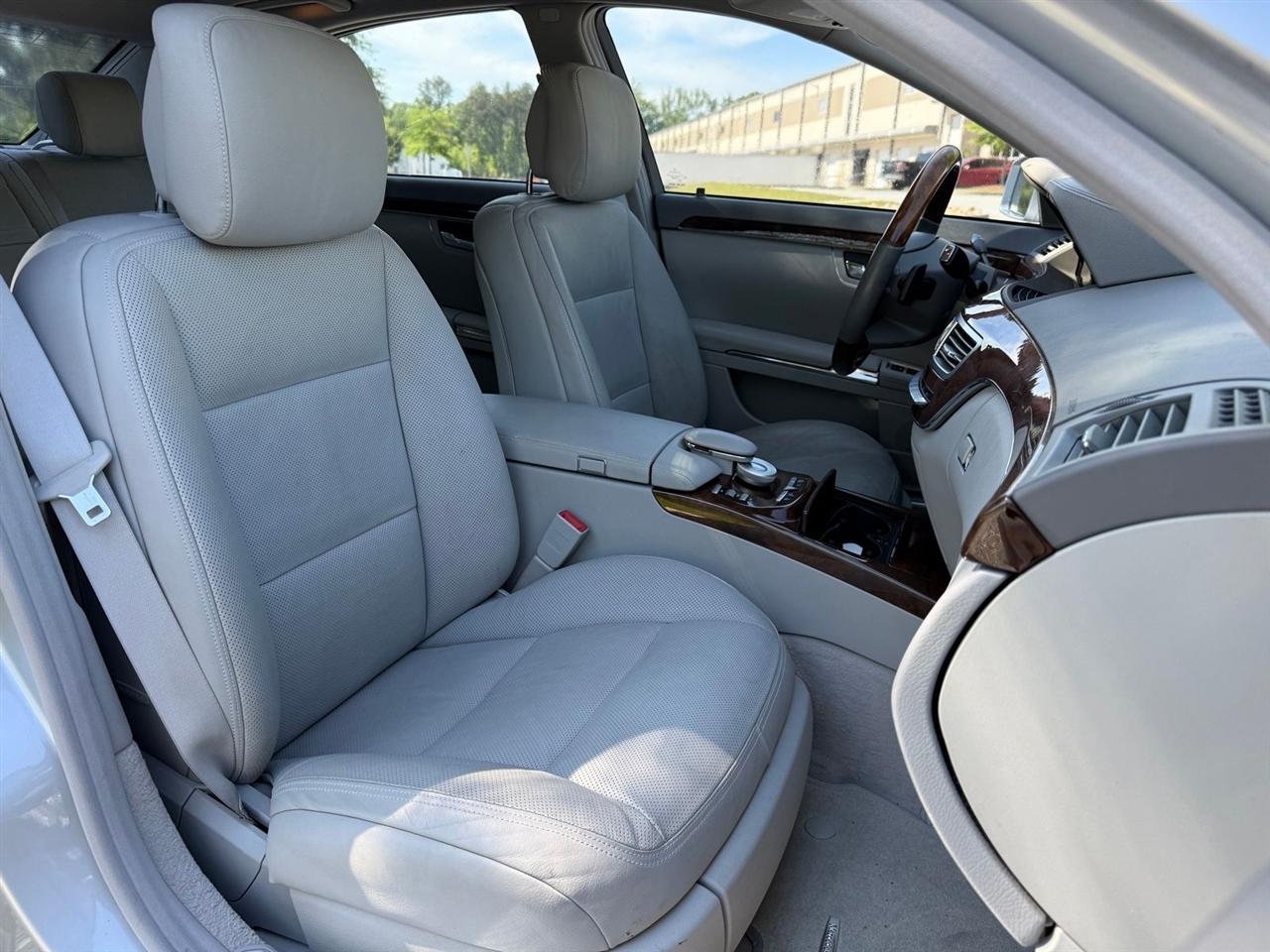Mercedes-Benz S-Class  2010