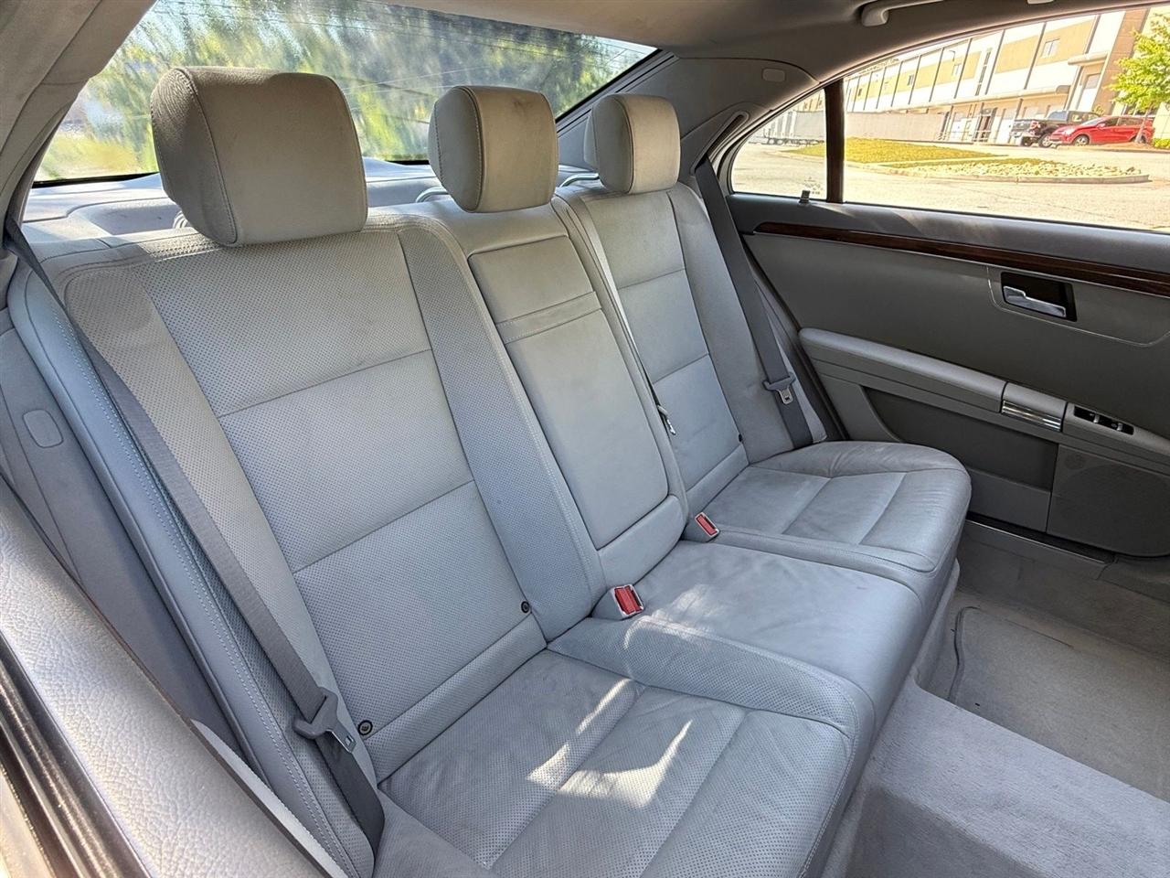 Mercedes-Benz S-Class  2010