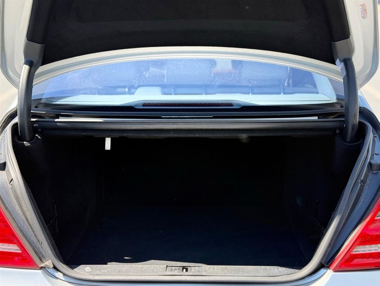 Mercedes-Benz S-Class  2010