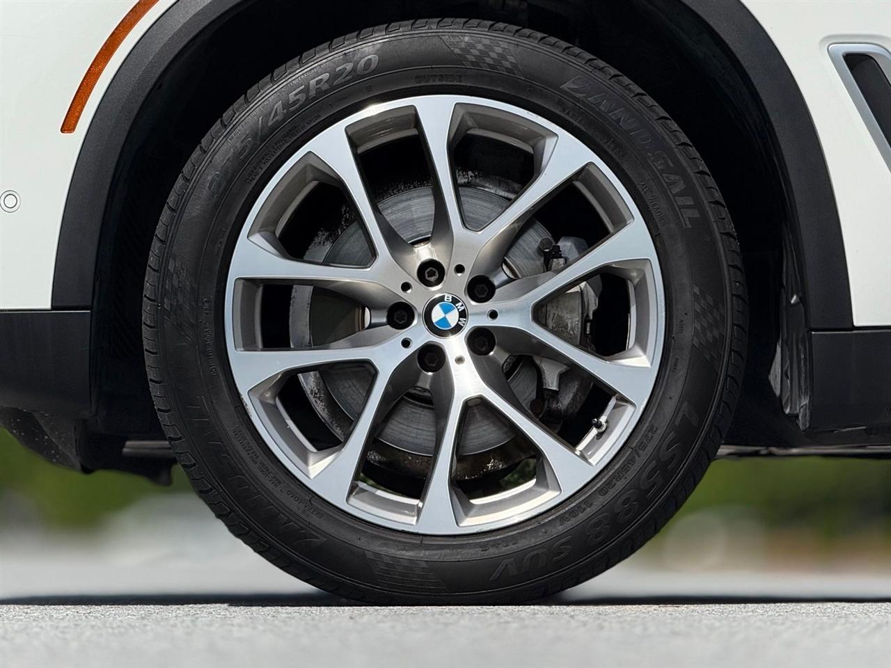 BMW X5  2019