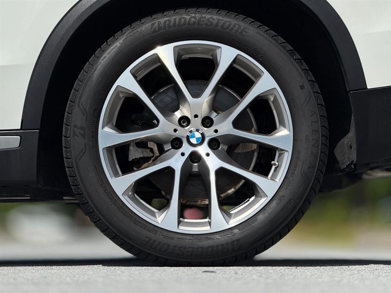 BMW X5  2019