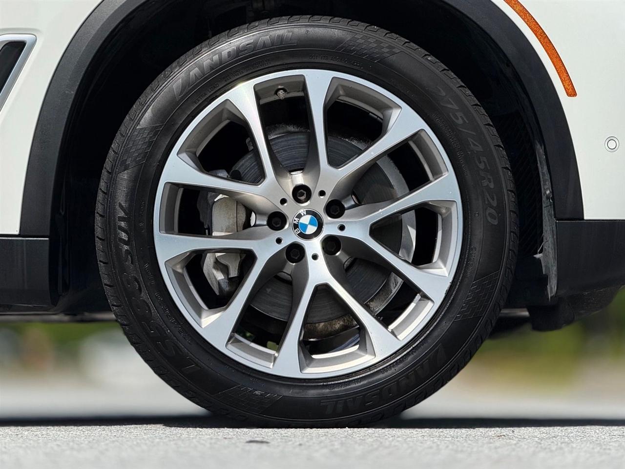 BMW X5  2019