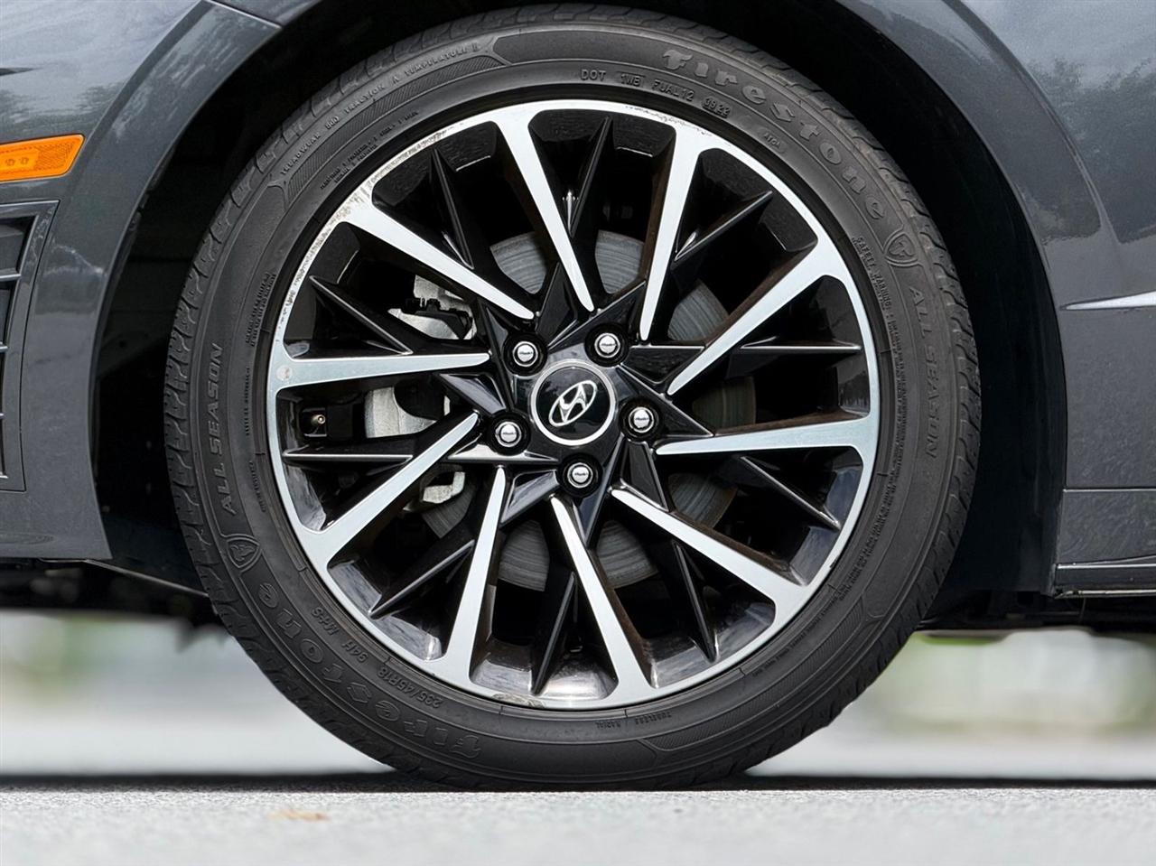 Hyundai Sonata  2020