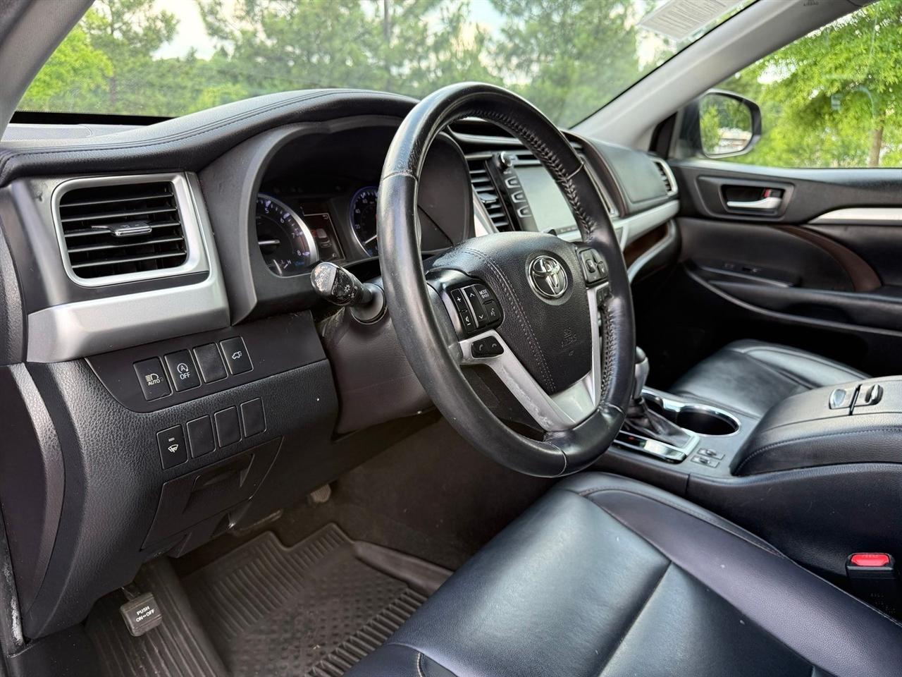Toyota Highlander  2019