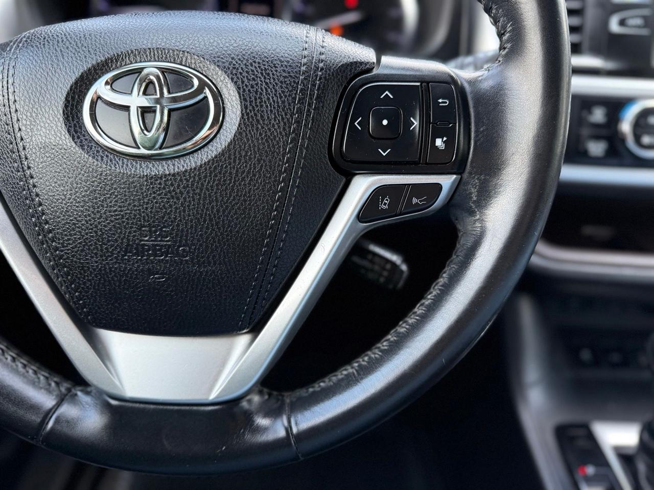 Toyota Highlander  2019