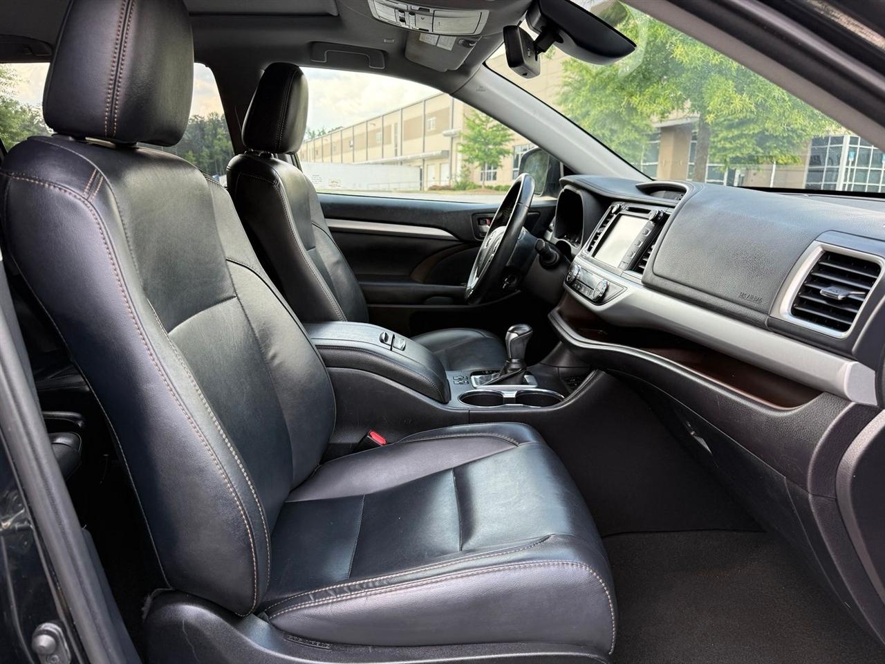 Toyota Highlander  2019