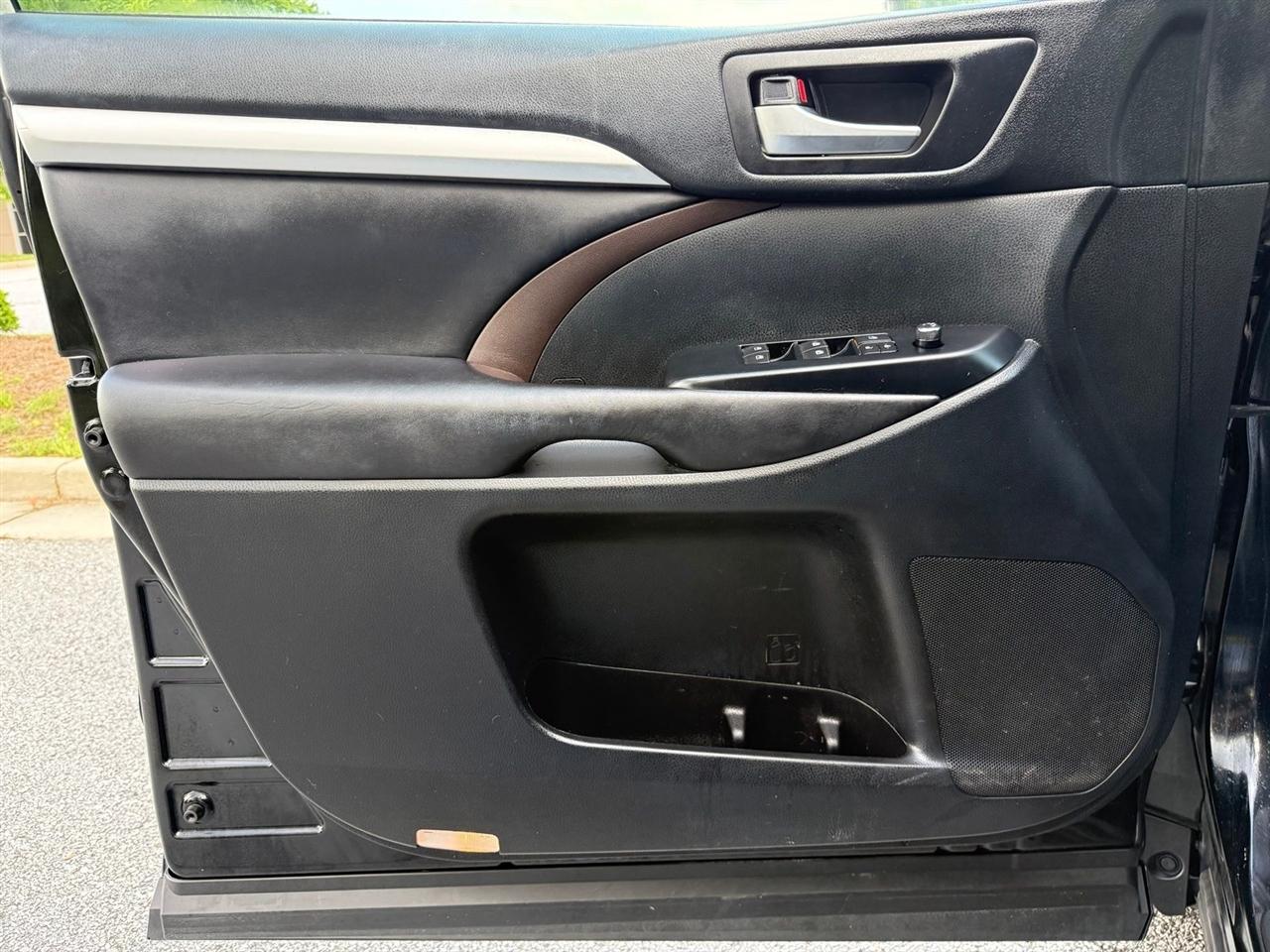 Toyota Highlander  2019