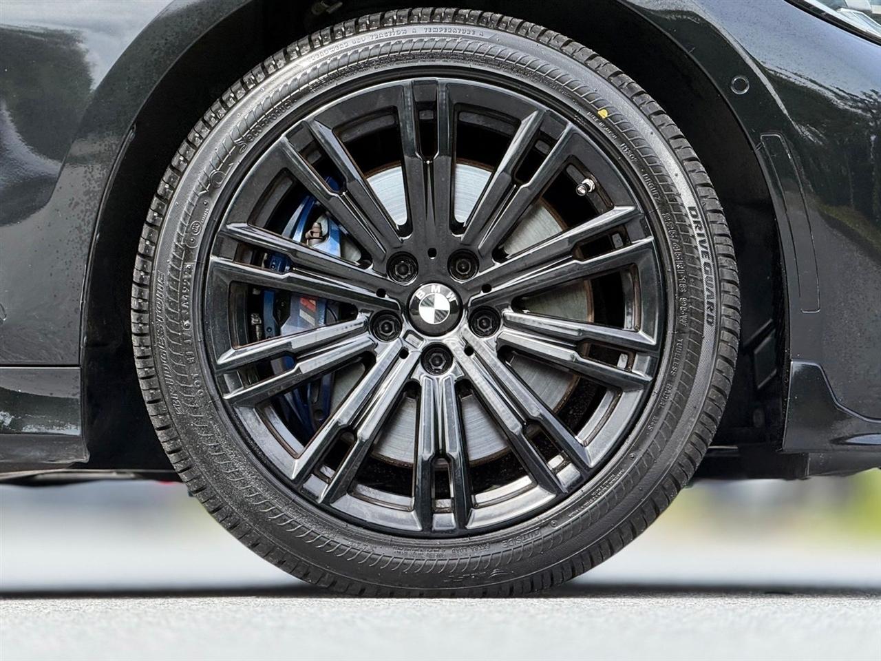 BMW 3 Series  2020