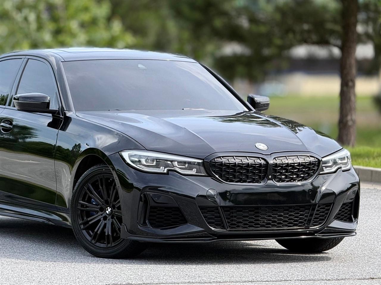 BMW 3 Series  2020