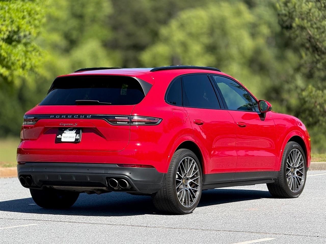 Porsche Cayenne  2021
