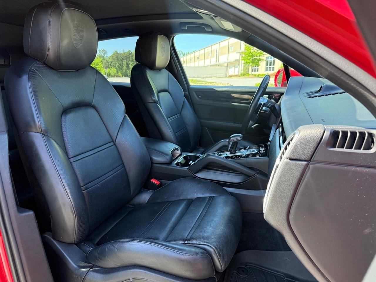 Porsche Cayenne  2021