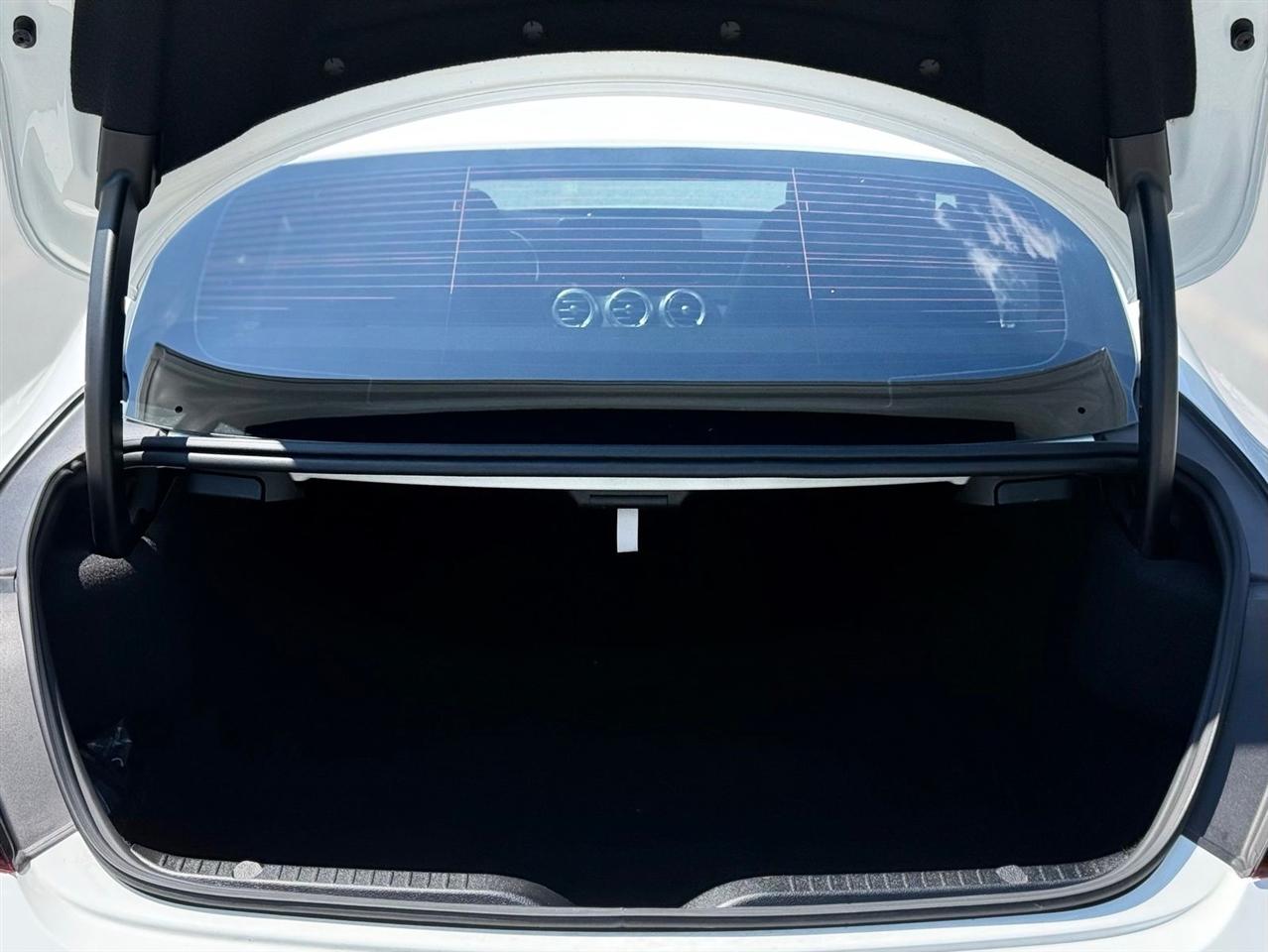 Mercedes-Benz C-Class  2021