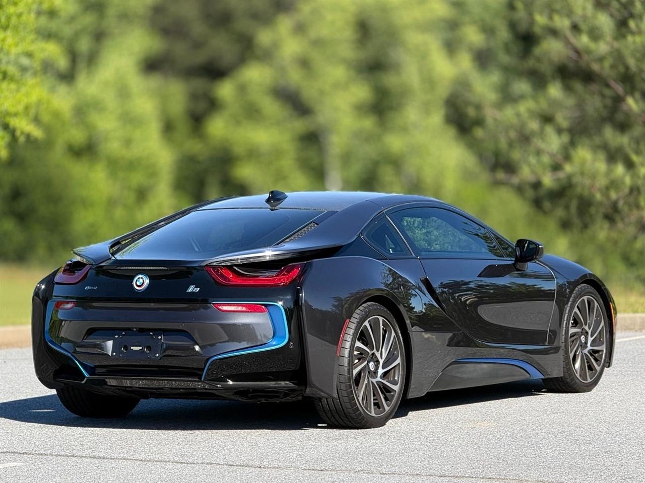 BMW i8  2015