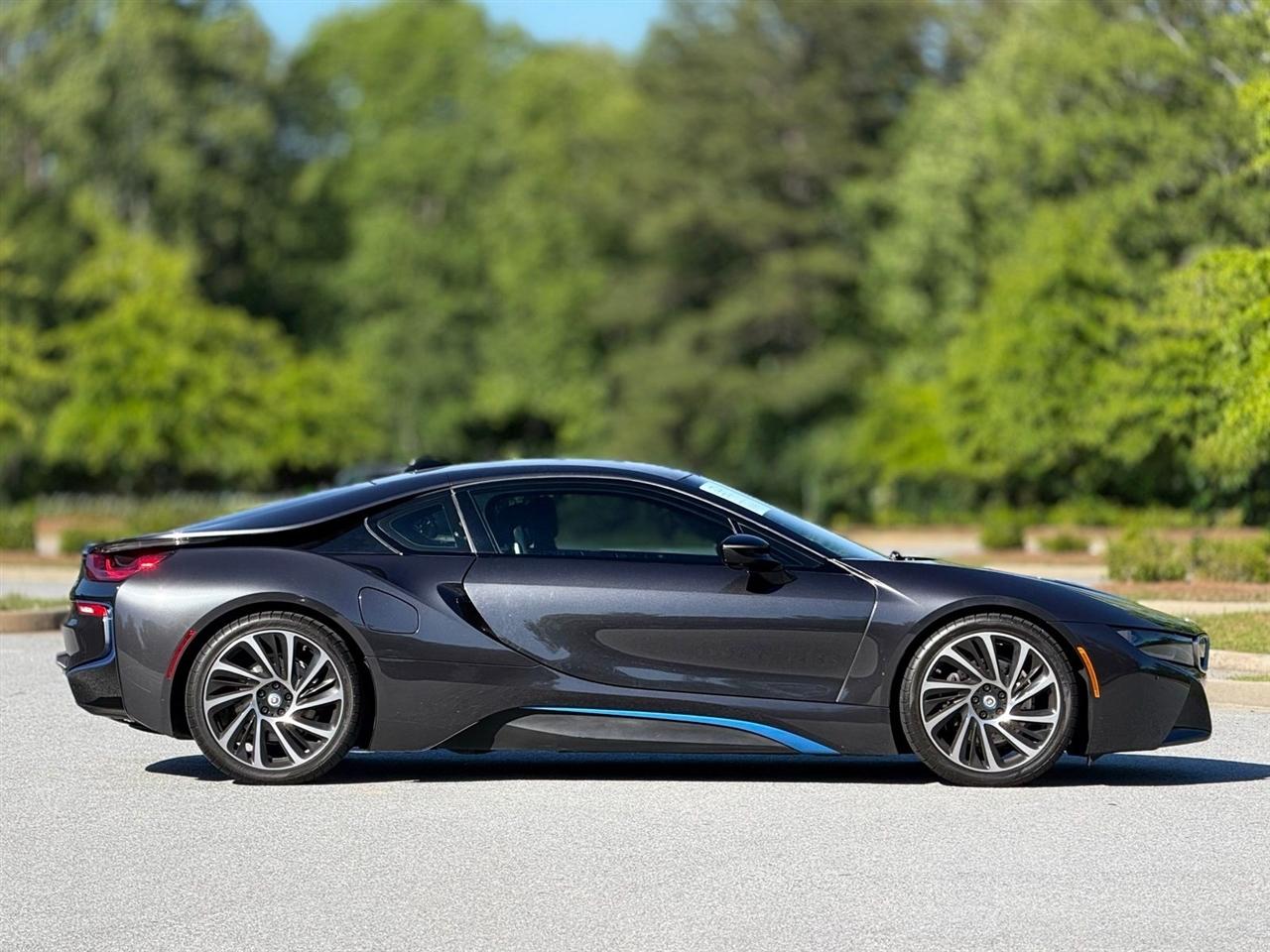 BMW i8  2015