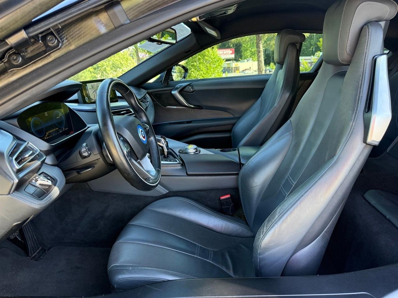 BMW i8  2015