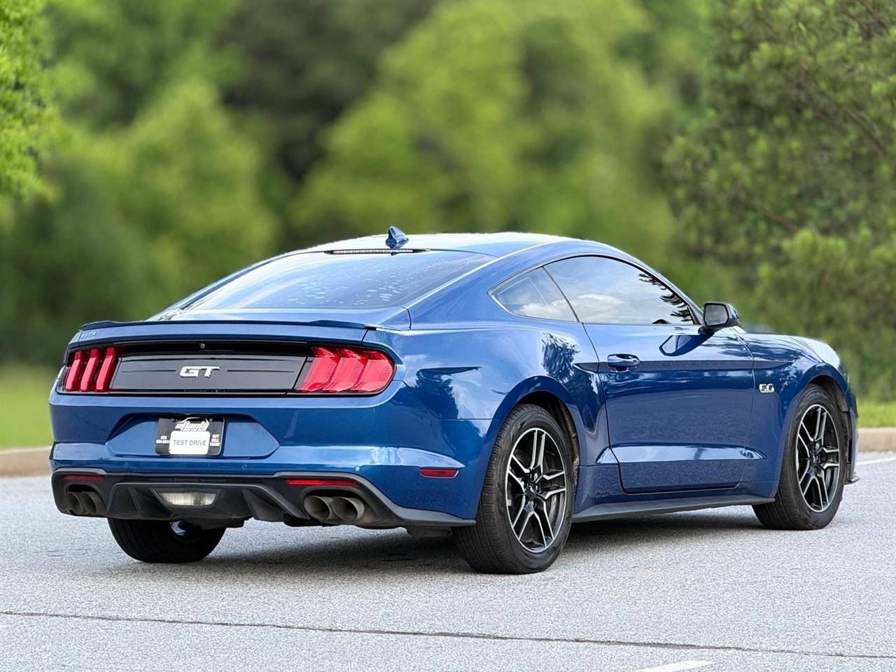 Ford Mustang  2022