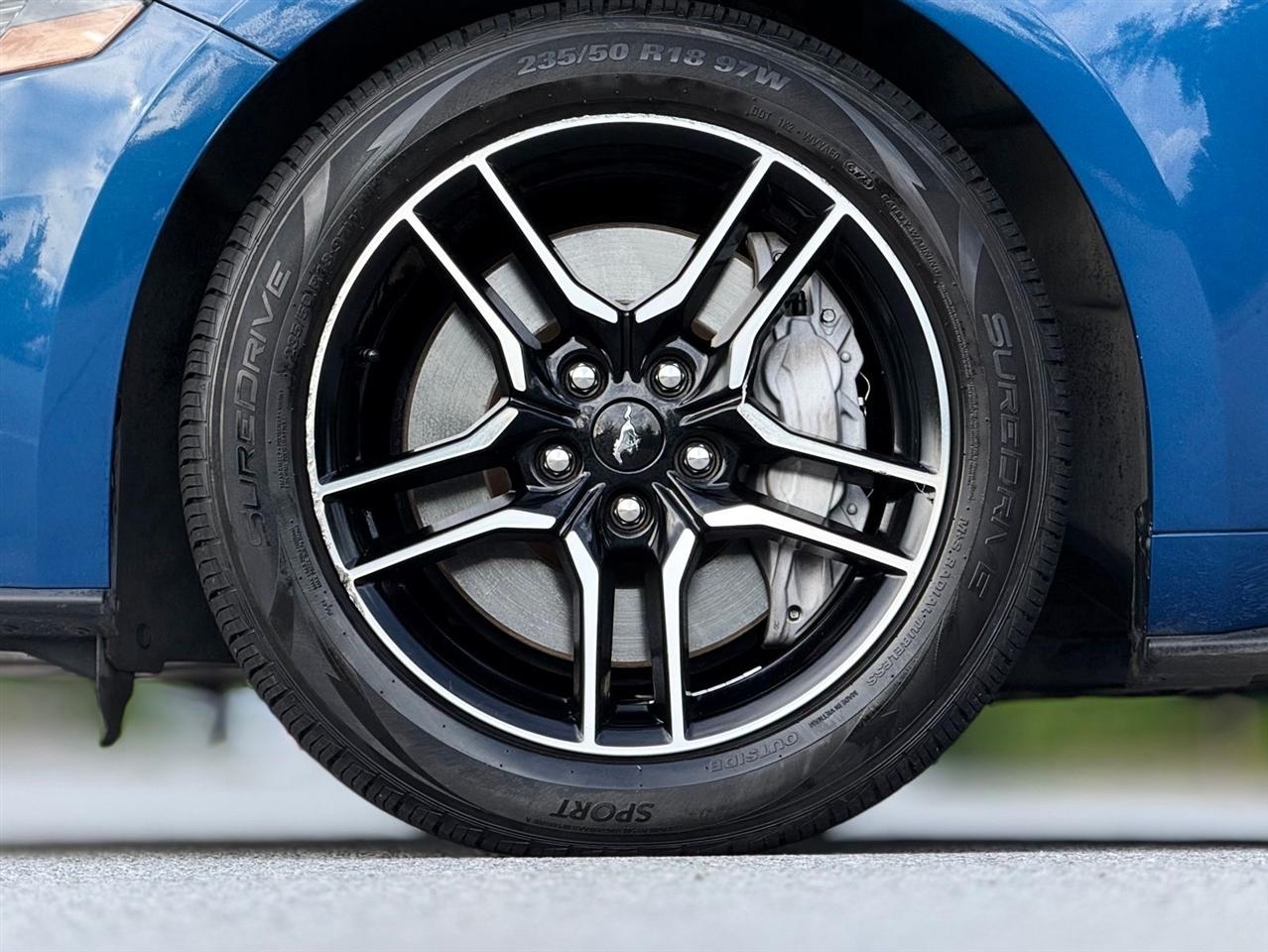Ford Mustang  2022