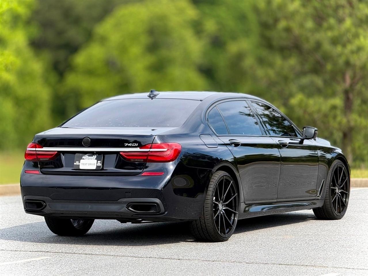 BMW 7 Series  2019