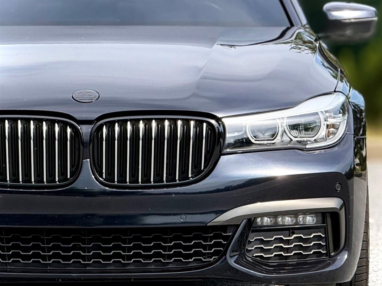 BMW 7 Series  2019