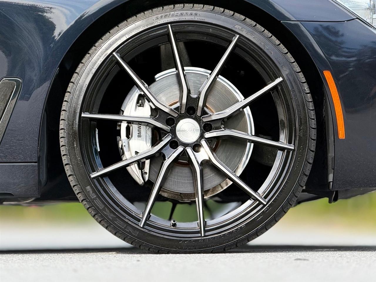 BMW 7 Series  2019