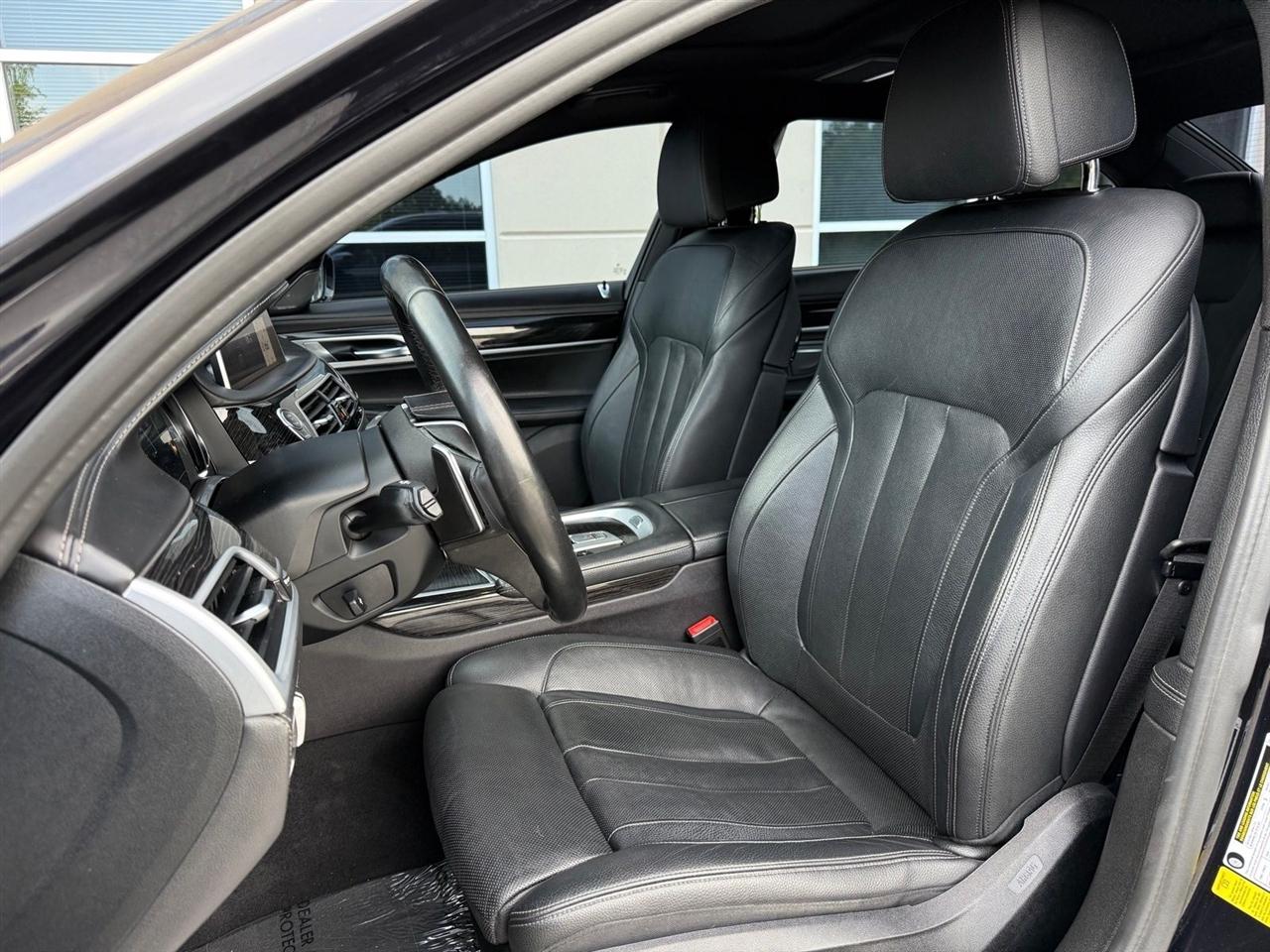 BMW 7 Series  2019