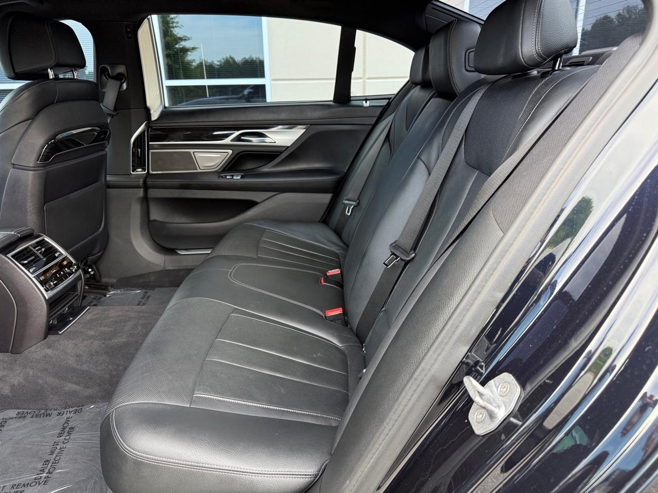 BMW 7 Series  2019