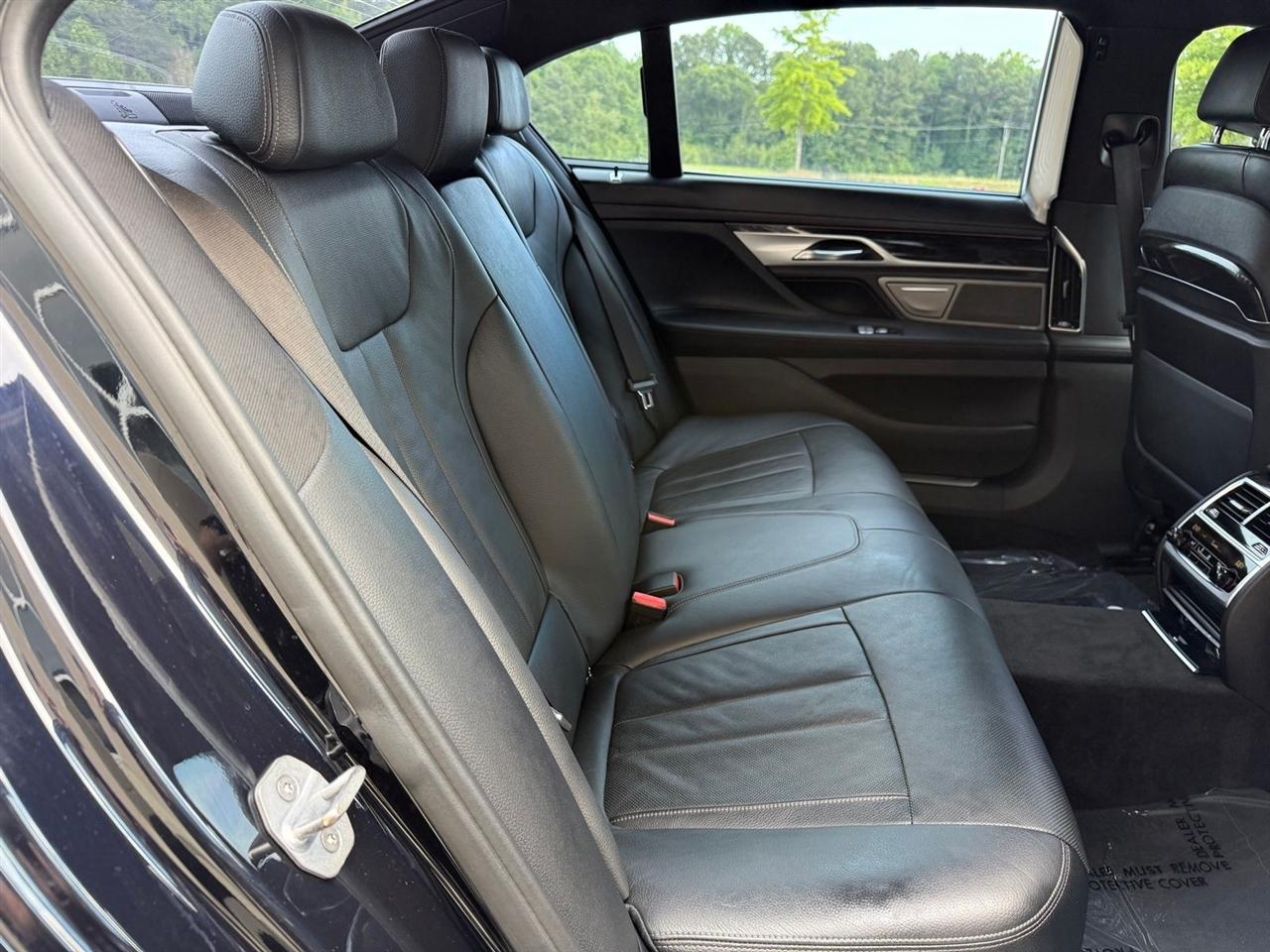 BMW 7 Series  2019