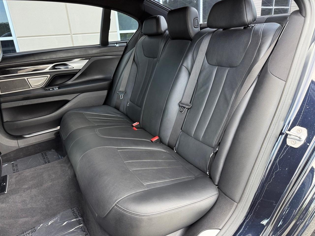 BMW 7 Series  2019