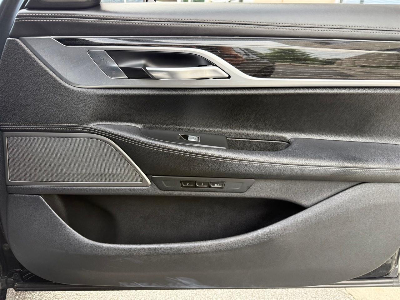 BMW 7 Series  2019