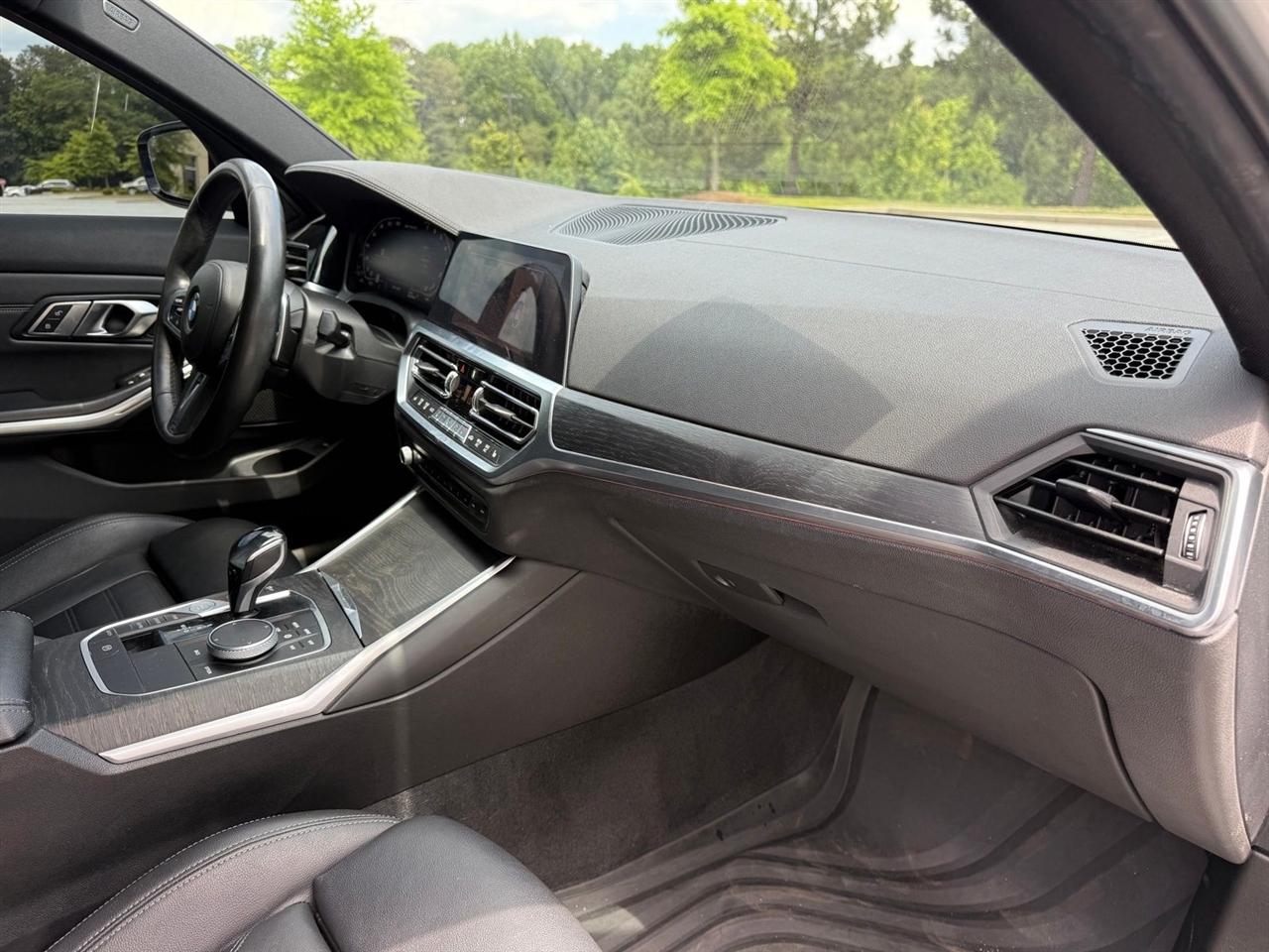 BMW 3 Series  2020