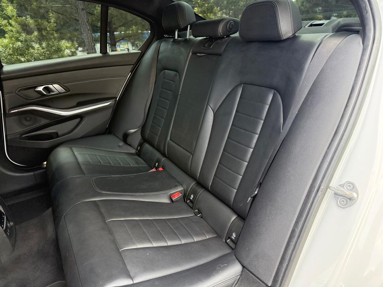 BMW 3 Series  2020