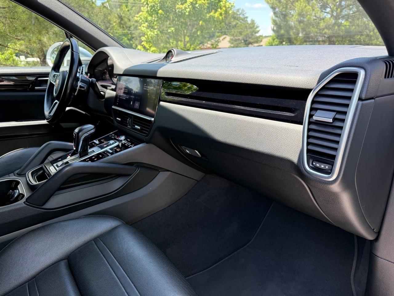 Porsche Cayenne  2020