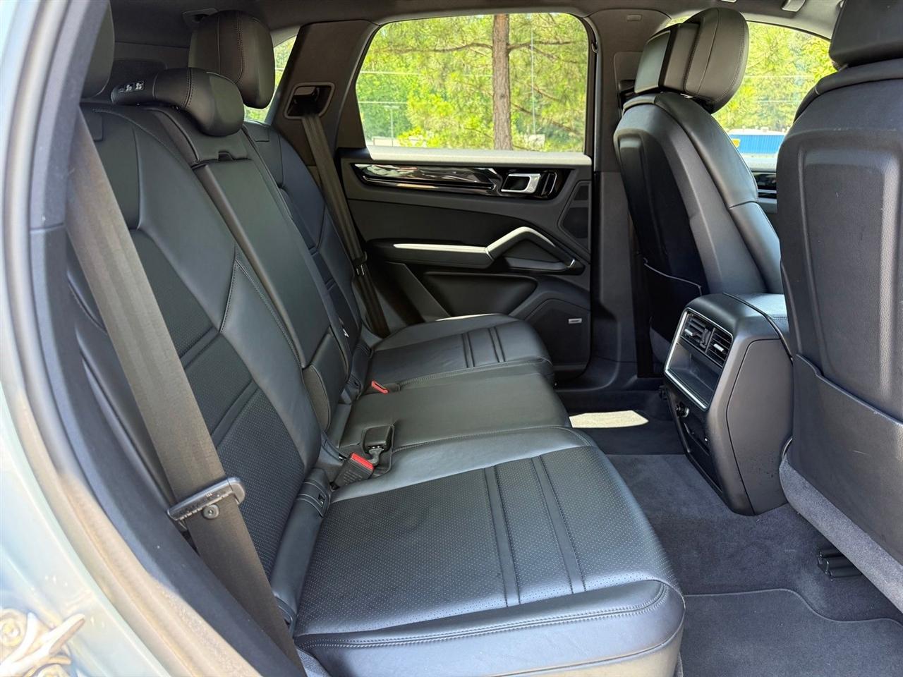 Porsche Cayenne  2020