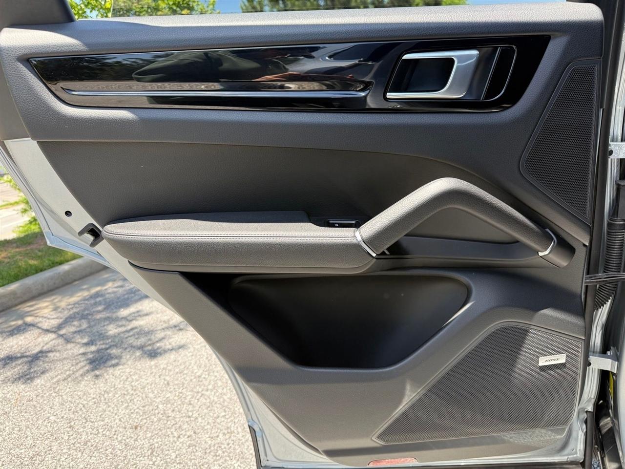 Porsche Cayenne  2020