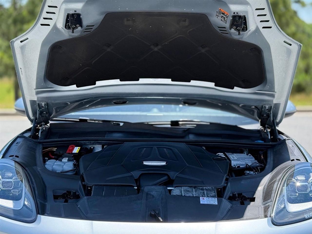 Porsche Cayenne  2020