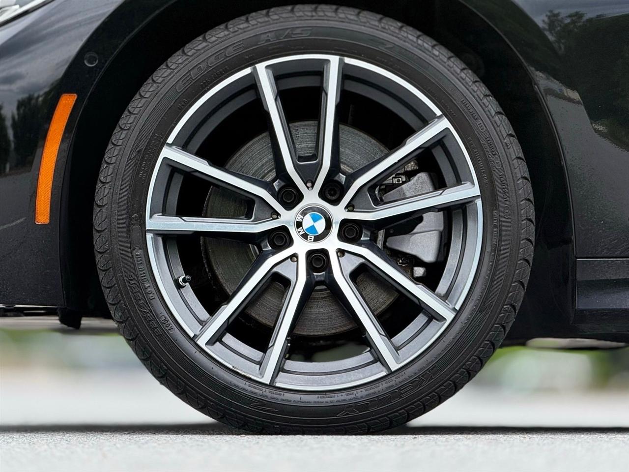 BMW 3 Series  2019