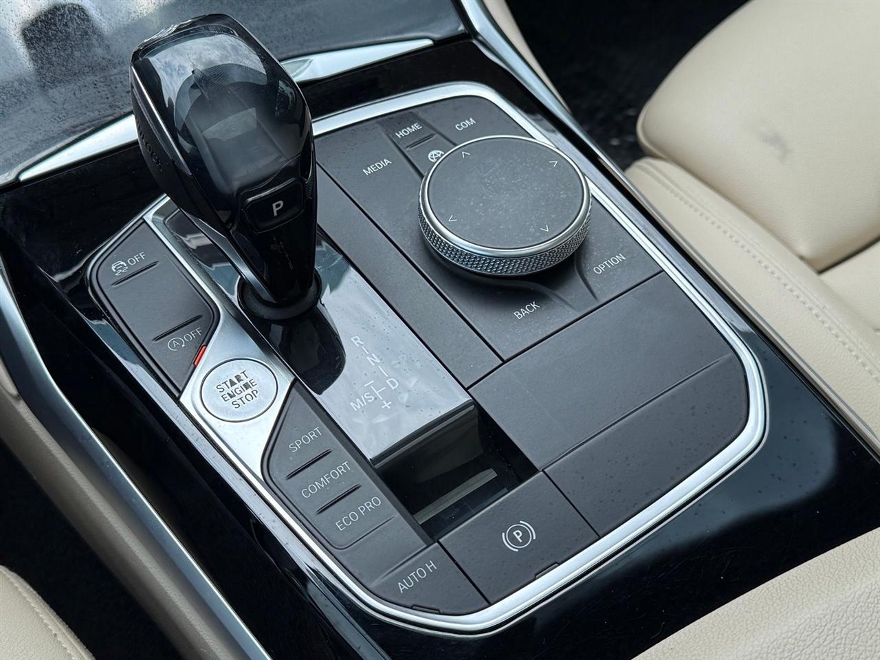 BMW 3 Series  2019