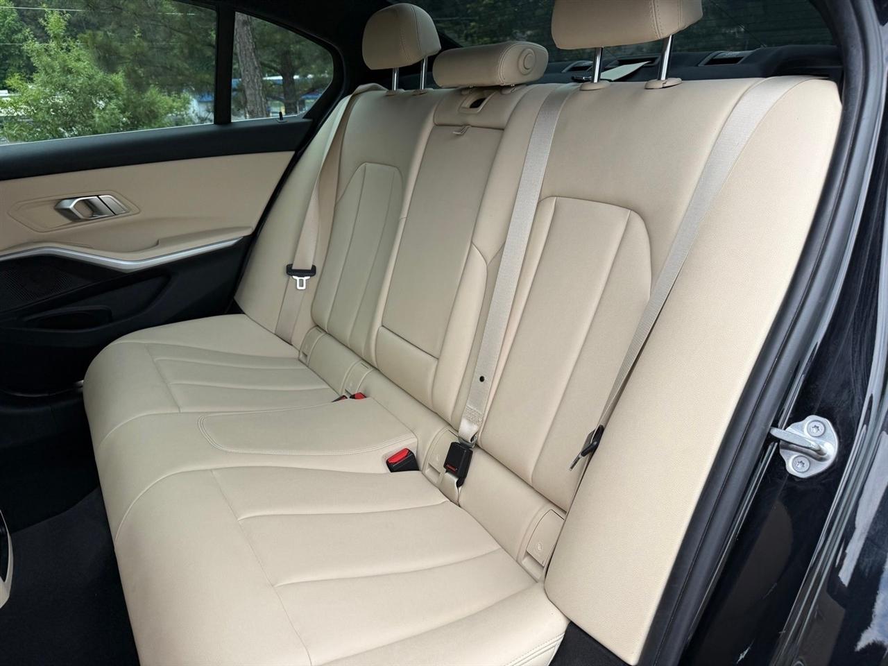 BMW 3 Series  2019