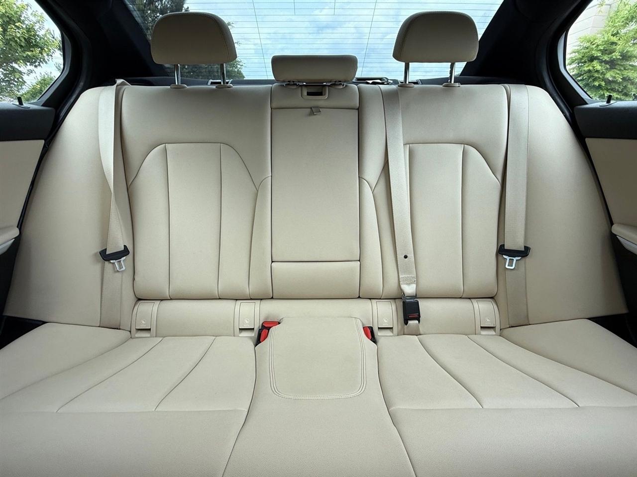 BMW 3 Series  2019