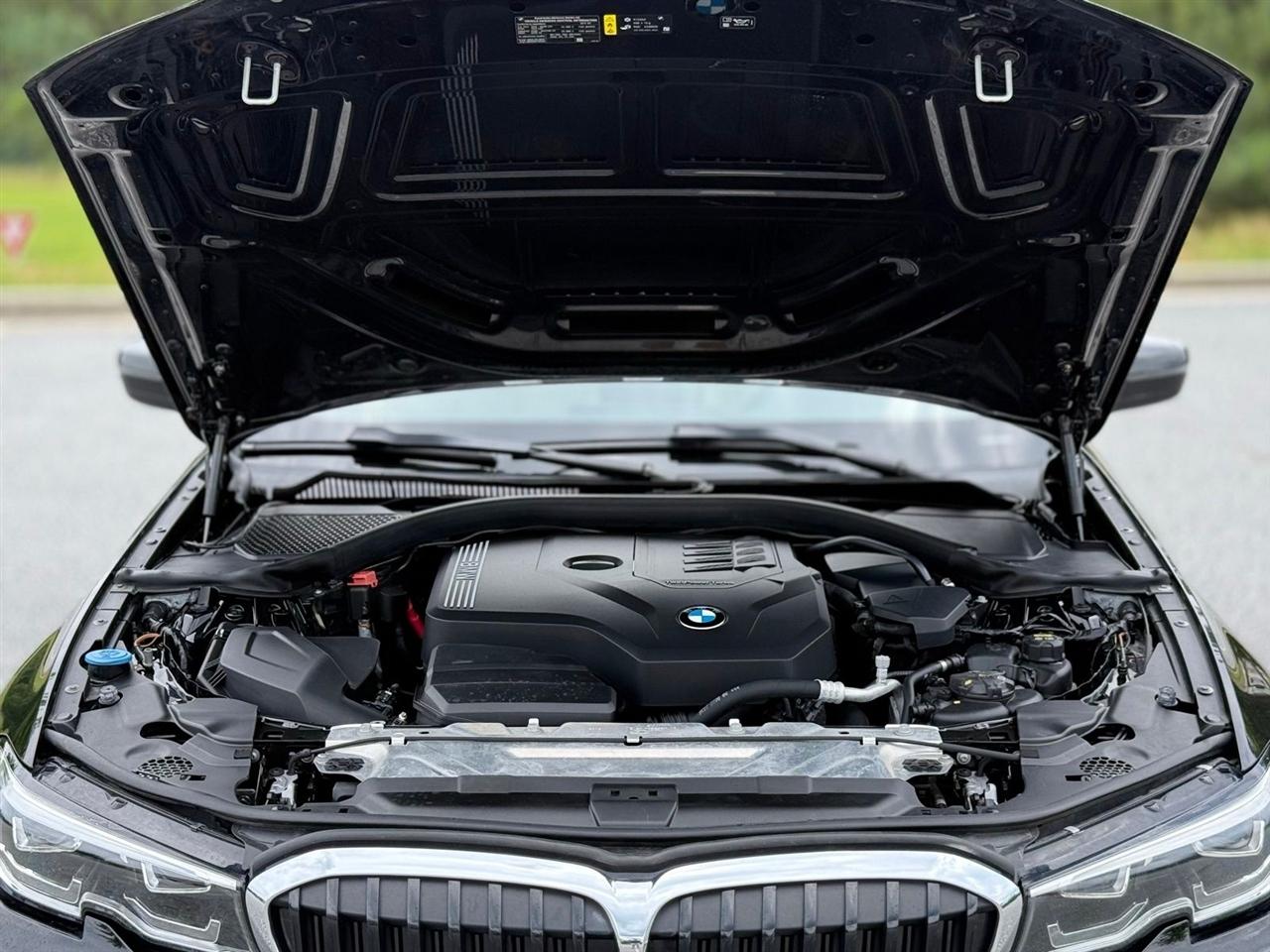 BMW 3 Series  2019