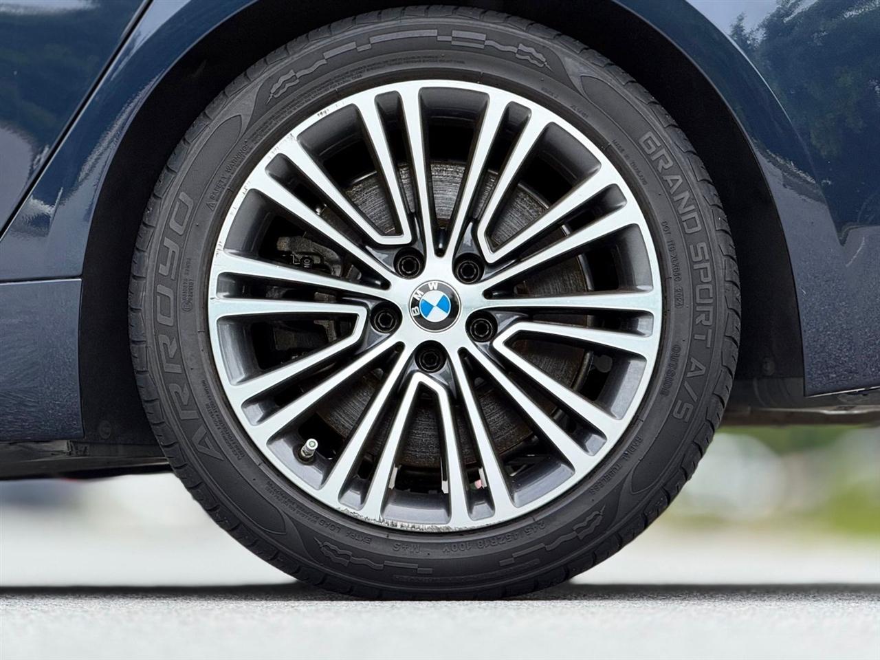 BMW 5 Series  2017