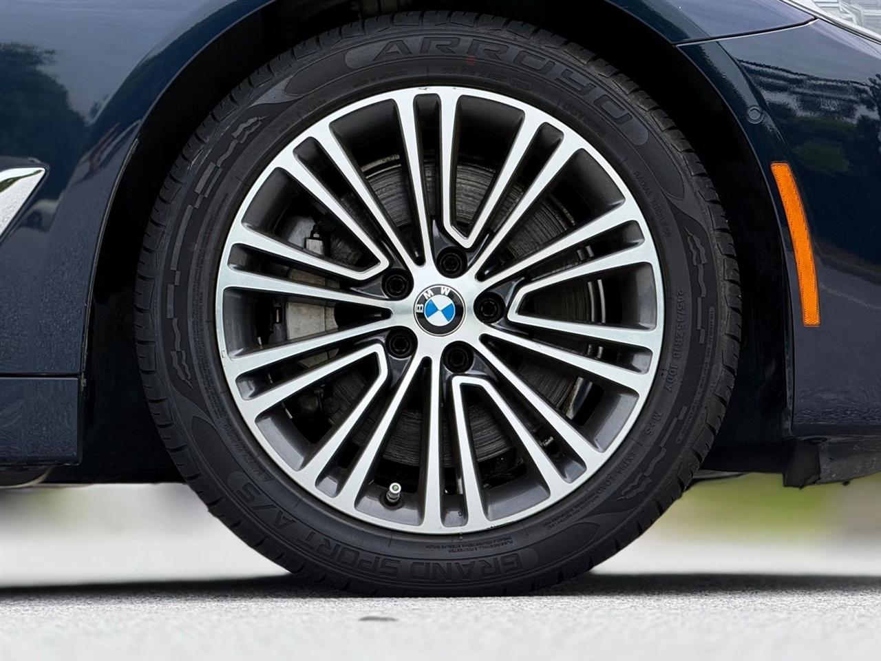 BMW 5 Series  2017