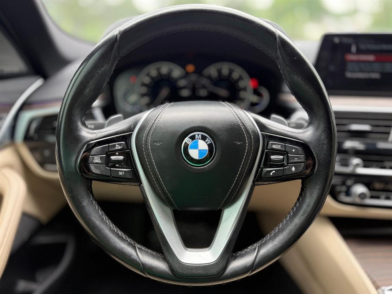 BMW 5 Series  2017
